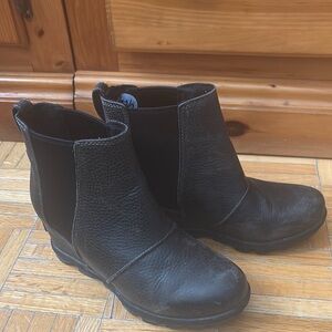 Sorrel Women's Black Leather wedge heels Ankle Boots 7.5